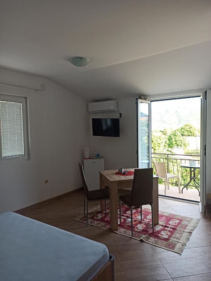 Lastva Holliday Rooms Budva Ngoại thất bức ảnh
